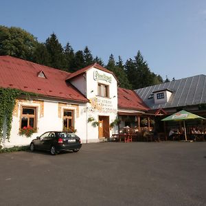 Hotel Pension Harcovna à Frýdlant nad Ostravicí Exterior photo