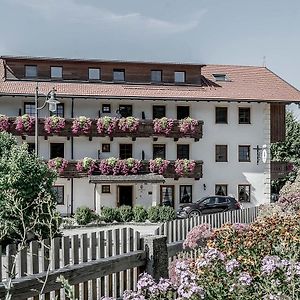 Hotel Schneiderwirt à Nußdorf am Inn Exterior photo