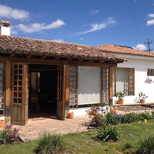 Casa Lila Hotel Sesquilé Exterior photo