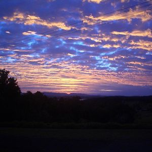 Bed and Breakfast Tinaroo Sunset Retreat à Barrine Exterior photo