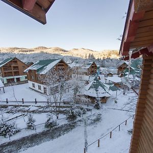 Hotel Edelweiss Carpathians Myhove Exterior photo