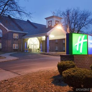 Holiday Inn Express Des Moines-At Drake University, An Ihg Hotel Exterior photo