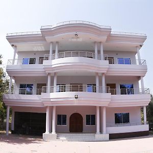 Hôtel Garden View Rest House à Sreemangal Exterior photo