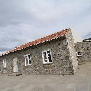 Villa Casa Branca da Chaminé à Cinco Ribeiras Exterior photo