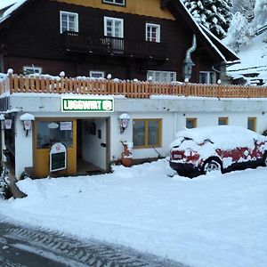 Hotel Gasthaus Luggwirt à Gnesau Exterior photo