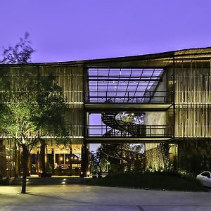 Hotel U Pattaya à Na Chom Thian Exterior photo