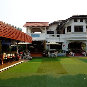 Baan Issara Boutique Hotel Nan Exterior photo