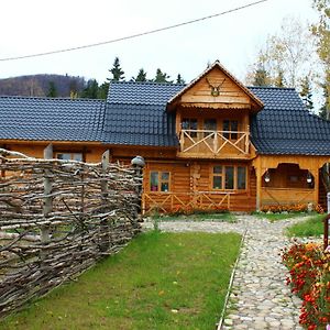 Hotel Skhovanka Dovbusha à Myhove Exterior photo