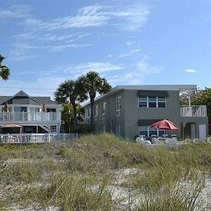 Schooner Hotel St. Pete Beach Exterior photo