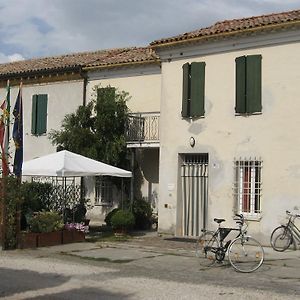 Hotel Casa Cortesi à Santerno Exterior photo