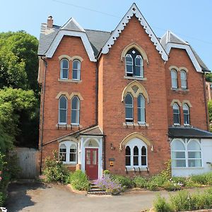 Bed and Breakfast Ashbury Bed & Breakfast à Great Malvern Exterior photo