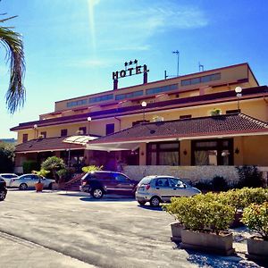 Hotel Ristorante Belvedere Caserte Exterior photo