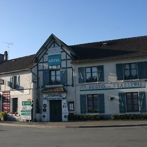 Hôtel Au Bord du Monde Neuvy-sur-Barangeon Exterior photo