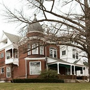 Hotel Philip W. Smith Bed & Breakfast à Richmond Exterior photo