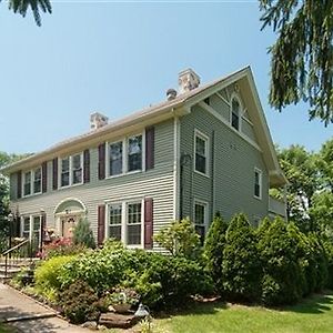 Alpine Haus Bed & Breakfast Inn Vernon Township Exterior photo