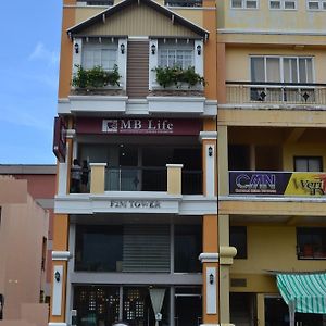 Hotel F2M Tower à Legazpi Exterior photo