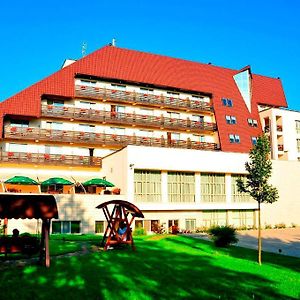 Hotel Clermont Covasna Exterior photo