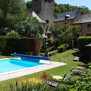 Hotel L'Auberge du Chateau à Muret-le-Château Exterior photo