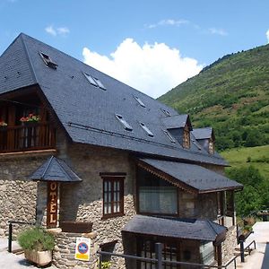 Hotel Ço De Pierra Betrén Exterior photo