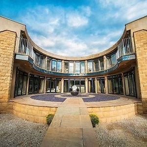 Hotel Holmfirth Vineyard à Holmebridge Exterior photo