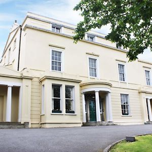 Hotel Belmont Hall à Newry Exterior photo