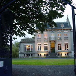 Au Château Des Thermes Saint-Amand-les-Eaux Exterior photo