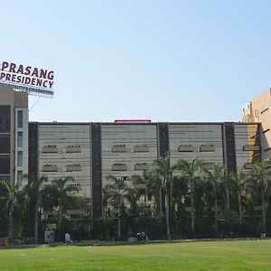 Hotel Prasang Presidency à Ahmedabad Exterior photo