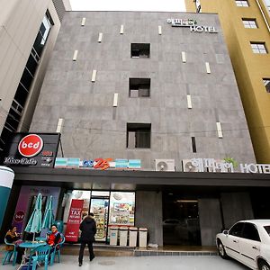 Happy Day Hotel Jeju Exterior photo