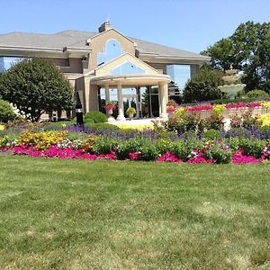 Bed and Breakfast Mill Creek Gardens à Winamac Exterior photo