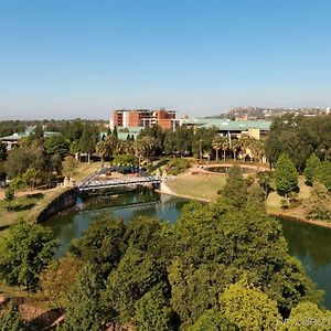 Anew Hotel Roodepoort Johannesburg Exterior photo