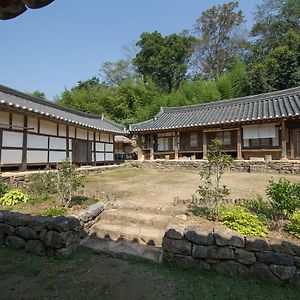 Hotel Jinrae Lee'S Traditional House à Boseong Exterior photo