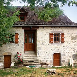 Holiday Home Surdoire La Chapelle-aux-Saints Exterior photo