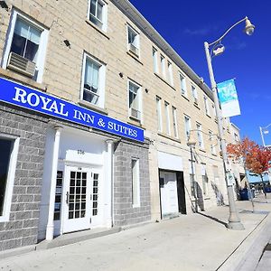 Royal Inn&Suites at Guelph Exterior photo