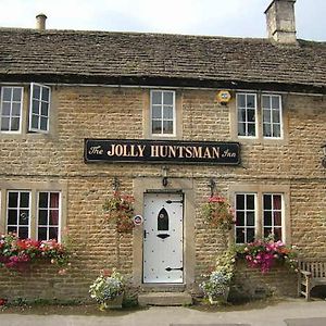 Hotel The Jolly Huntsman à Chippenham  Exterior photo