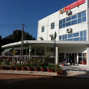 Woodpecker Resort Hotel Banjul Exterior photo