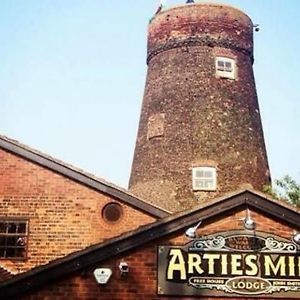 Hotel Arties Mill à Brigg Exterior photo