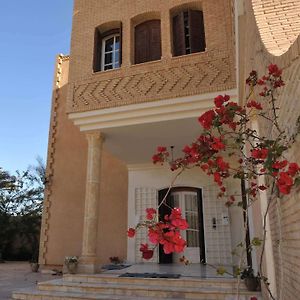 Maison D'Hôtes Villa Fatima Tozeur Exterior photo