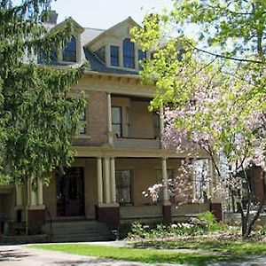 Bed and Breakfast Barrister'S Bed & Breakfast à Seneca Falls Exterior photo