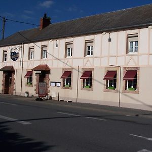 Hotel le lichou à Vallon-en-Sully Exterior photo