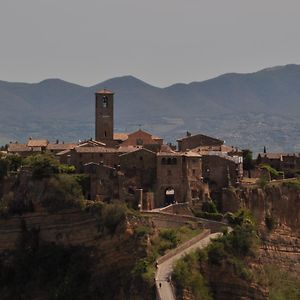 Hotel Butterfly à Bagnoregio Exterior photo