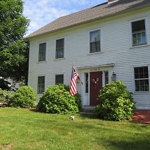 Bed and Breakfast Timber Post Bed & Breakfast à Nashua Exterior photo