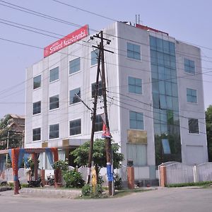 Hotel Samrat Kaushambi Ghaziabad Exterior photo