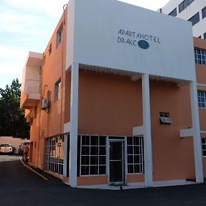 Aparthotel Drake Piantini Saint-Domingue Exterior photo