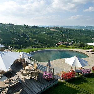 Albergo Castiglione Langhe Castiglione Tinella Exterior photo