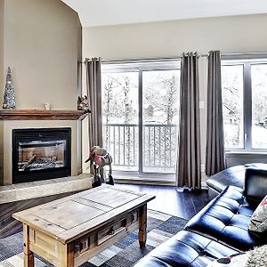 Condo 306 33 Chemin du Hameau by Les Chalets Alpins Stoneham Exterior photo