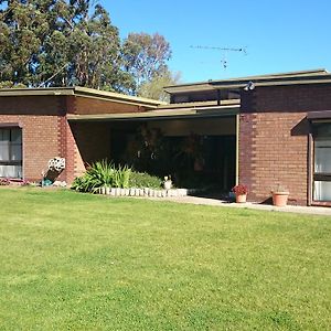 Bed and Breakfast Hilltop Escape à Naracoorte Exterior photo