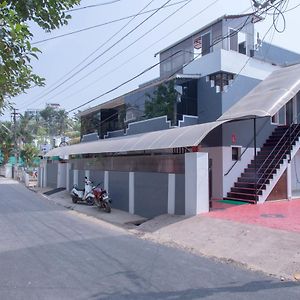 Appartement Anies Garden à Thiruvananthapuram Exterior photo