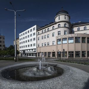 Hotel Kampus Palace à Ostrava Exterior photo