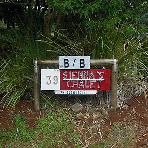 Bed and Breakfast Siennas Chalet à Maleny Exterior photo