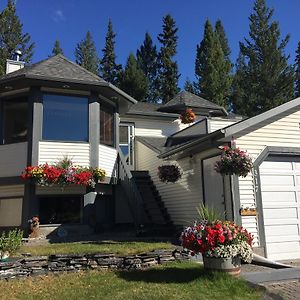 Bed and Breakfast Bed & Breakfast Monarch à Canmore Exterior photo